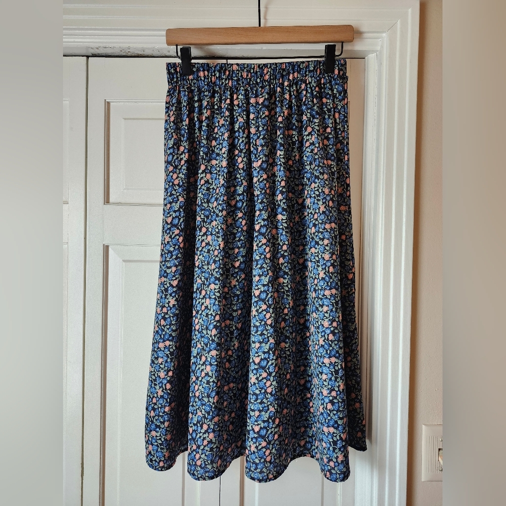 NEARLY NEW Floral Blue and Pink Women's Skirt